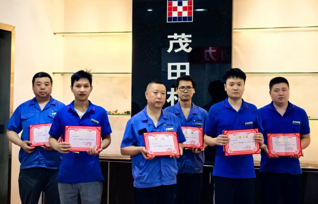 喜报 | 致敬OB视讯斗争者！这场颁奖仪式，，，，，见证模范的力量